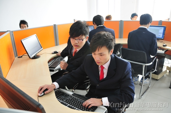 保持及时沟通,才能确保项目顺利进行