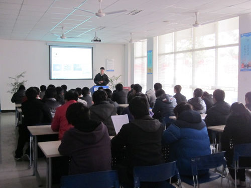 部分企业为即将毕业的学生做讲座