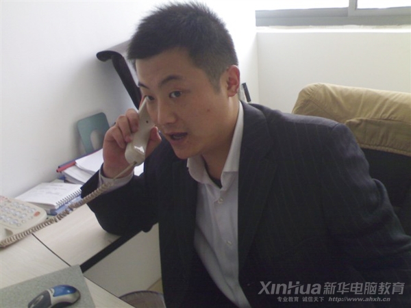 工作中成熟稳重的张旭宙