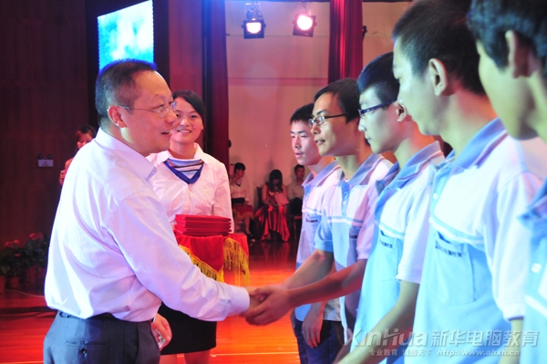 »רѧԺԺιΪĻһȽѧӰ佱